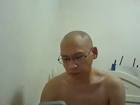 Snapshot of benly118 chatting on 1, 5, 2026 benly118 online show from 1, 5, 2026