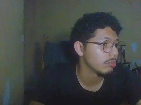 Snapshot of Gallito737 chatting on 13, 4, 2026 Gallito737 online show from 13, 4, 2026