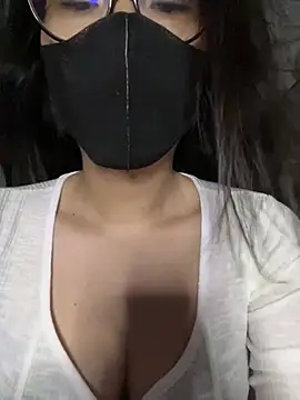ZzyzyZ-009 online show from 17, 7, 2026