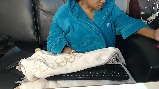 Snapshot of BustyNina41 chatting on 25, 6, 2026 BustyNina41 online show from 25, 6, 2026