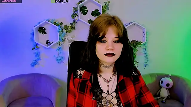 Snapshot of nikki_kiss_ chatting on 17, 6, 2026 nikki kiss online show from 17, 6, 2026