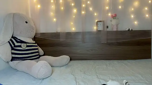 shy pink doll online show from 23, 5, 2026