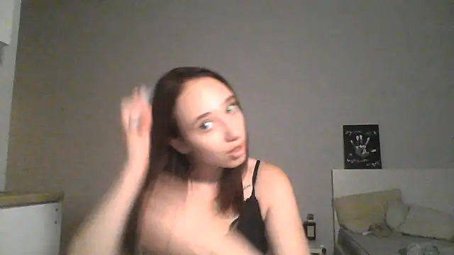 Snapshot of DarkMirel chatting on 4, 7, 2026 DarkMirel online show from 4, 7, 2026