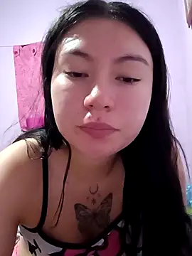 Snapshot of Emiily__Evans chatting on 9, 5, 2026 Emiily Evans online show from 9, 5, 2026