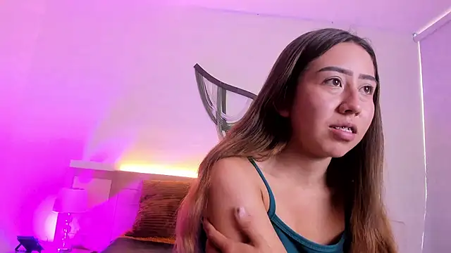 Snapshot of Molly_Sweet__ chatting on 16, 6, 2026 Molly Sweet online show from 16, 6, 2026