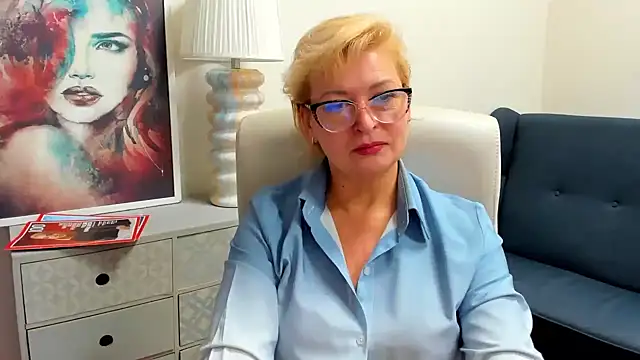 luna xfantasy online show from 15, 4, 2026