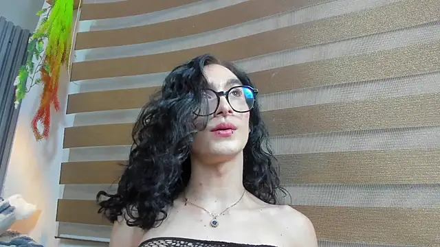 Snapshot of Shammy_rosse chatting on 10, 7, 2026 Shammy rosse online show from 10, 7, 2026