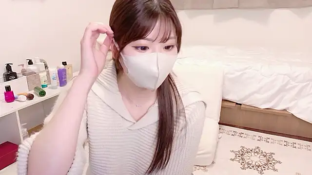 h a n a  online show from 28, 4, 2026