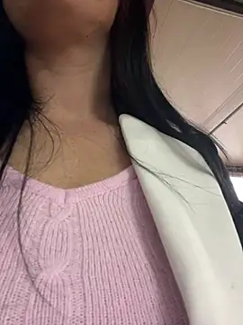 MeganFoxiyyy online show from 17, 4, 2026