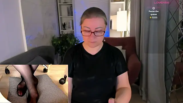 Snapshot of Alexandra_Kind chatting on 31, 5, 2026 Alexandra Kind online show from 31, 5, 2026