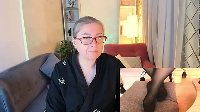 Snapshot of Alexandra_Kind chatting on 2, 7, 2026 Alexandra Kind online show from 2, 7, 2026