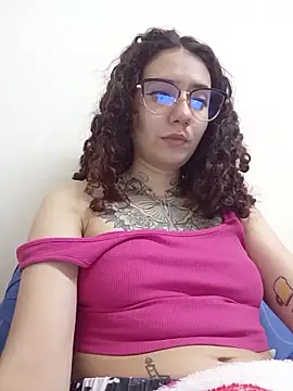 Snapshot of Aura_Phone chatting on 14, 5, 2026 Aura Phone online show from 14, 5, 2026