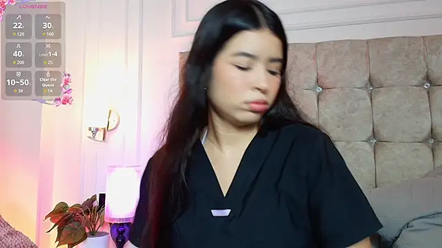 Snapshot of SophieBuitrago chatting on 14, 5, 2026 SophieBuitrago online show from 14, 5, 2026