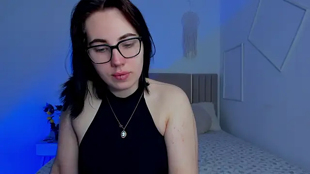 Snapshot of Shiraazsh_ chatting on 25, 4, 2026 Shiraazsh online show from 25, 4, 2026