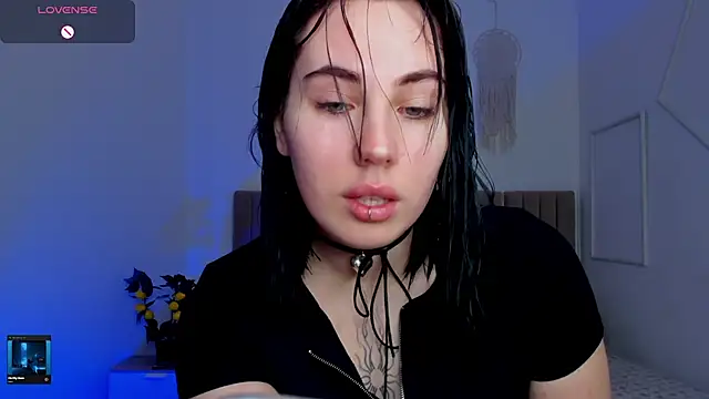 Snapshot of Shiraazsh_ chatting on 1, 5, 2026 Shiraazsh online show from 1, 5, 2026