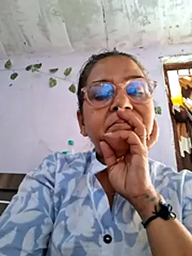 Shalini3456 online show from 15, 4, 2026