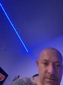 Whosdiss online show from 22, 5, 2026