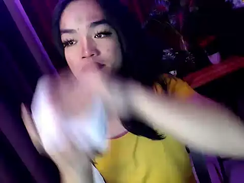 Snapshot of ruffa_madisson chatting on 5, 5, 2026 ruffa madisson online show from 5, 5, 2026