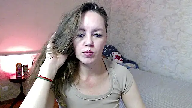Snapshot of Fern_Lust chatting on 10, 6, 2026 Fern Lust online show from 10, 6, 2026