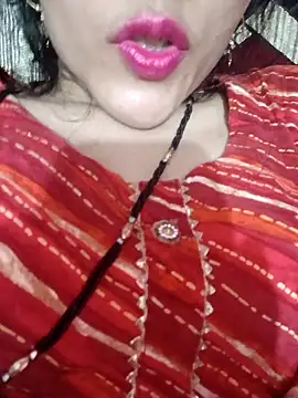 Snapshot of Sexy_Hena_69 chatting on 4, 5, 2026 Sexy Hena 69 online show from 4, 5, 2026