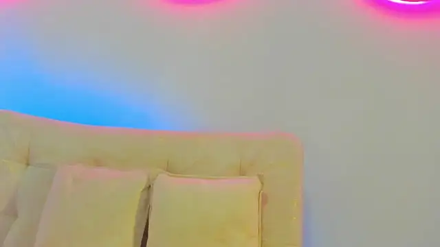 VenusBlazzer online show from 17, 5, 2026