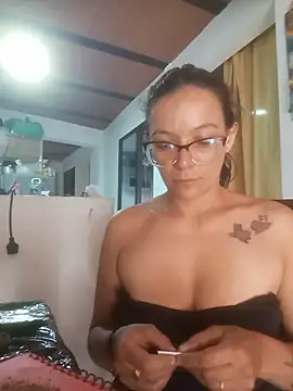 LunaArias online show from 3, 7, 2026