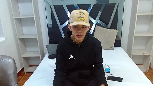 Snapshot of Daniel_Guty chatting on 24, 4, 2026 Daniel Guty online show from 24, 4, 2026