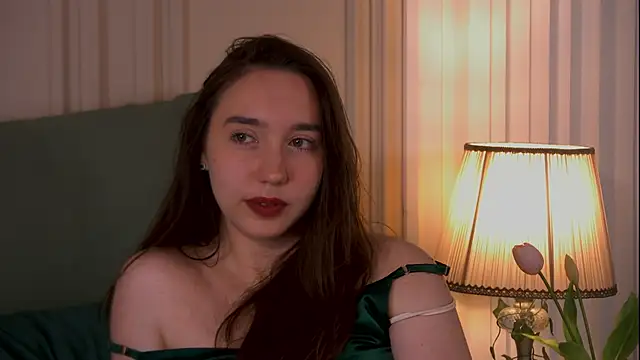 Suzaneey online show from 31, 5, 2026