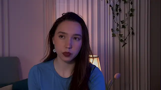 Suzaneey online show from 6, 6, 2026