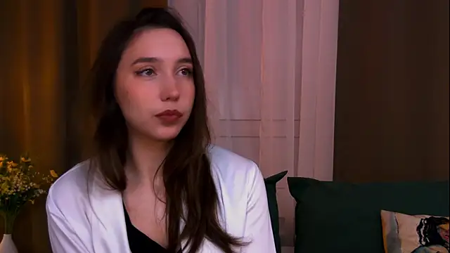Suzaneey online show from 29, 6, 2026