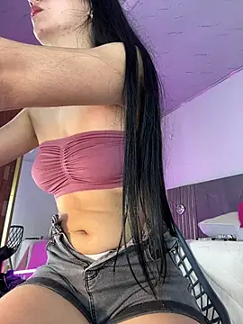 Snapshot of Lila-pinkky chatting on 4, 7, 2026 Lila-pinkky online show from 4, 7, 2026