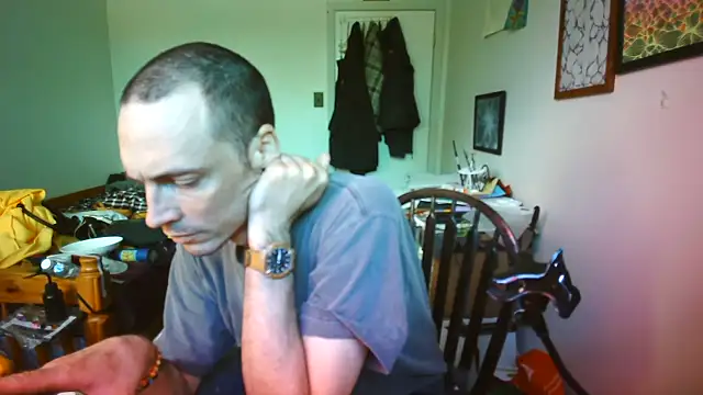 Snapshot of JohnnyMoves chatting on 15, 6, 2026 JohnnyMoves online show from 15, 6, 2026