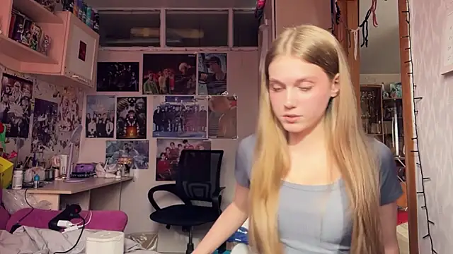 SmileShae online show from 17, 4, 2026