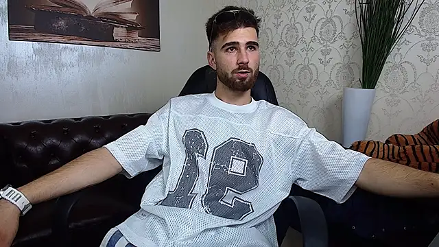 KyloEast online show from 29, 6, 2026