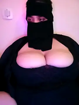Snapshot of Meryem_sexyy chatting on 23, 7, 2026 Meryem sexyy online show from 23, 7, 2026