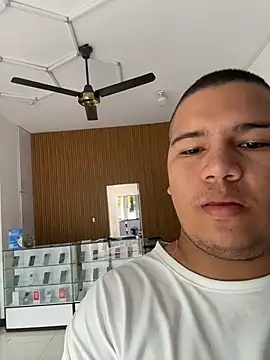 Patricio 02 online show from 24, 7, 2026