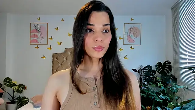 bella grego online show from 8, 6, 2026