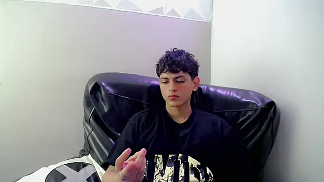 Snapshot of Yosepp_cum chatting on 21, 4, 2026 Yosepp cum online show from 21, 4, 2026