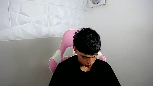 Snapshot of Yosepp_cum chatting on 8, 5, 2026 Yosepp cum online show from 8, 5, 2026