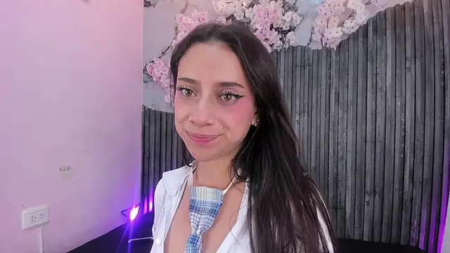 Snapshot of Zephyra_bms chatting on 4, 7, 2026 Zephyra bms online show from 4, 7, 2026