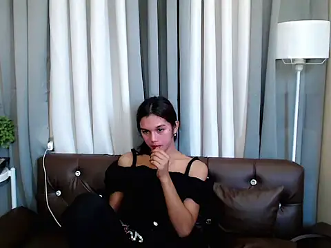 Snapshot of marie_castro chatting on 18, 5, 2026 marie castro online show from 18, 5, 2026