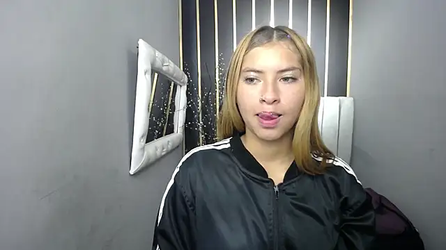 nancy blonde online show from 25, 5, 2026