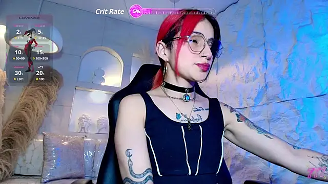 Snapshot of Moon_Red_r chatting on 1, 5, 2026 Moon Red r online show from 1, 5, 2026
