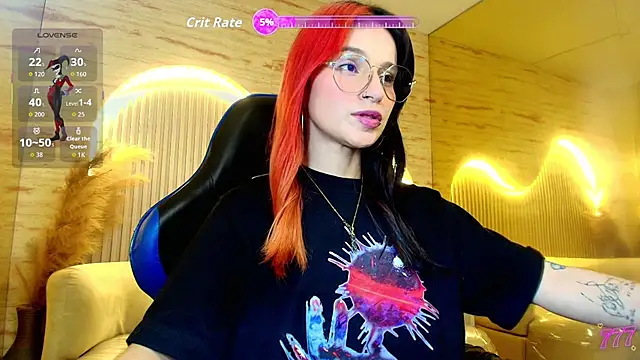 Snapshot of Moon_Red_r chatting on 8, 5, 2026 Moon Red r online show from 8, 5, 2026