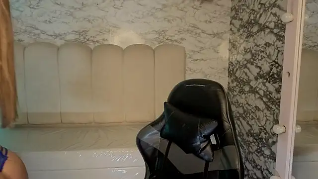 Steffany v online show from 22, 4, 2026