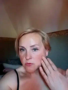 Snapshot of Svetlysvet chatting on 4, 5, 2026 Svetlysvet online show from 4, 5, 2026
