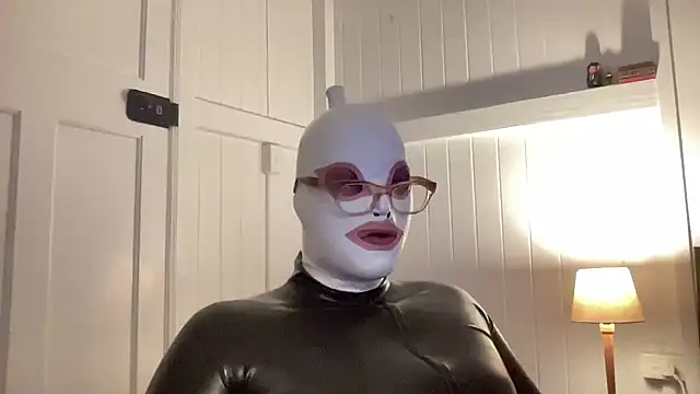 Paramariborubber online show from 18, 4, 2026