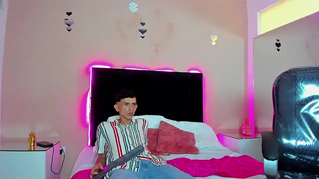 ARIANA CRI-X online show from 26, 7, 2026