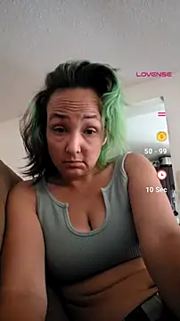 Snapshot of RaveMami chatting on 2, 7, 2026 RaveMami online show from 2, 7, 2026