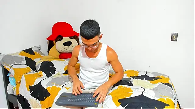 Teo Rave online show from 28, 4, 2026